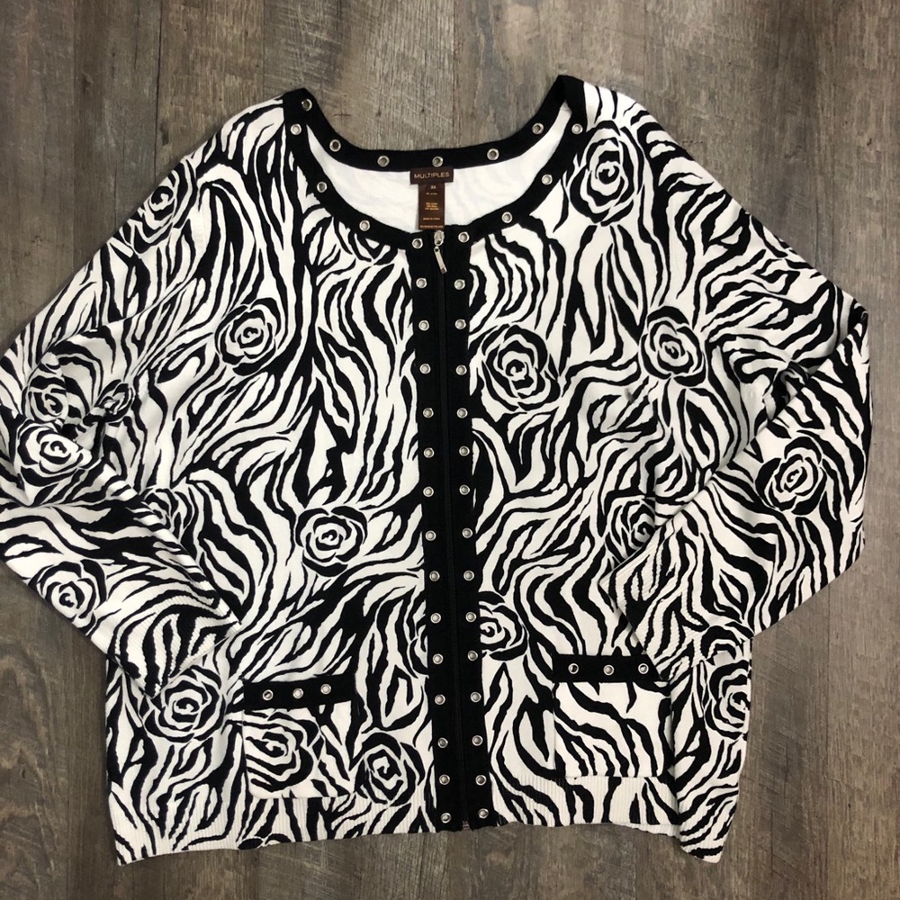 New Macys Women Grommet & Roses Rockstar Sweater